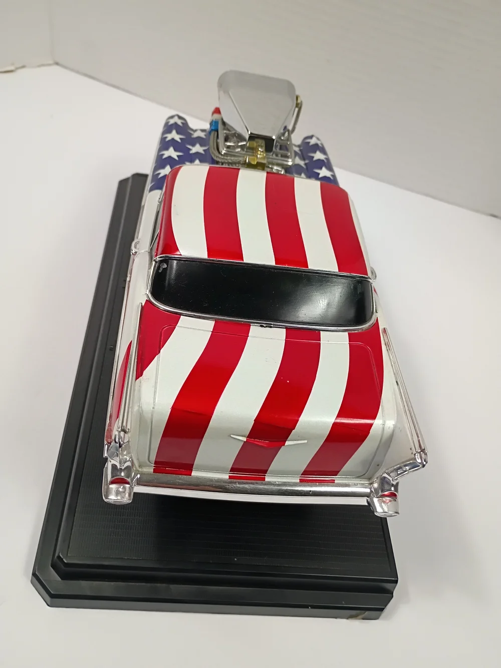 Custom Slammed 1/18 Muscle Machines 57 Chevy Stars & Stripes USA Flag